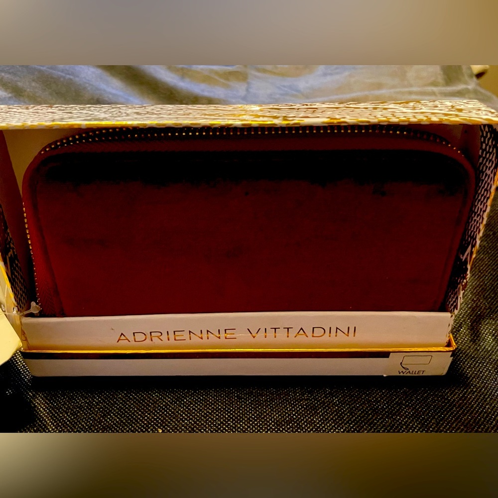 NWT Box Adrienne Vittadini Wallet/Wristlet Zip Around Burgundy Velvet